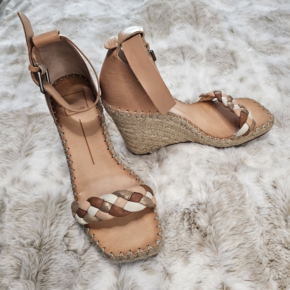 DOLCE VITA WEDGES SANDALS SIZE 10